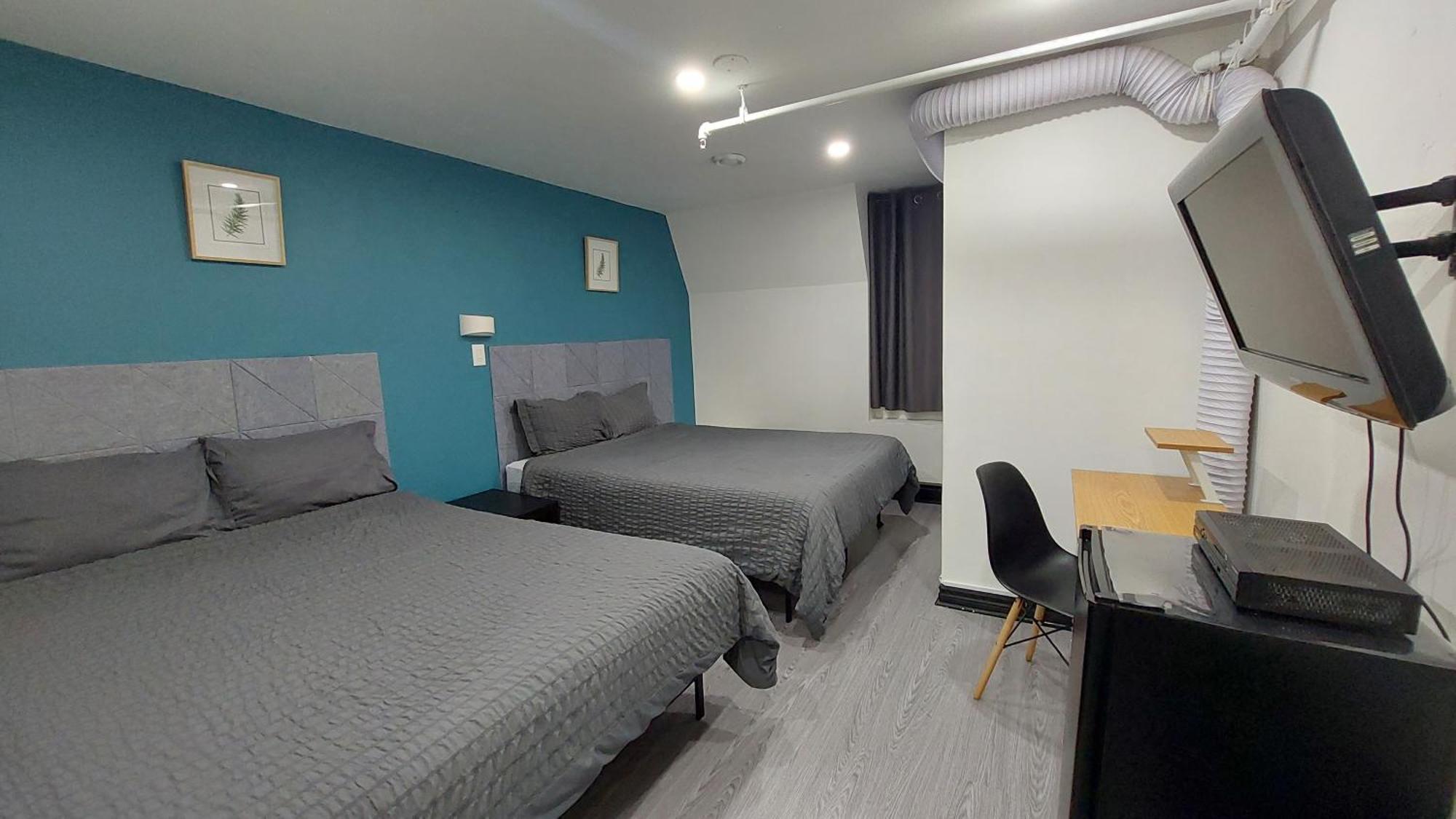 Apd Hotel Монреаль Экстерьер фото